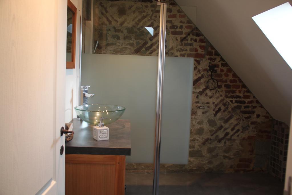 Aux Charmes De La Campagne Villa Hautrage Esterno foto